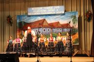 Folklórne podujatia v trenčianskom kraji roztočili sukne desiatkam folkloristiek - NOSITELIA TRADICII (6)