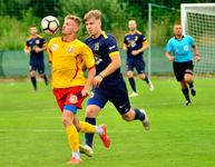 Zväčšiť fotografiu - Futbal v najväčšej obci trenčianskeho kraja oslavuje 70 rokov - zdroj - FB FK Belusa - zapas s Duklou Trenčín 3
