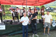 Zväčšiť fotografiu - Hasiči, hody aj folklór: nedeľa ukázala silu tradícií v trenčianskom kraji