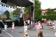 Zväčšiť fotografiu - Hasiči, hody aj folklór: nedeľa ukázala silu tradícií v trenčianskom kraji