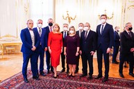 Zväčšiť fotografiu - Hlava štátu prijala zástupcov samospráv - DSC07921