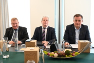 Zväčšiť fotografiu - Hlavní kontrolóri diskutovali o pripravovanej legislatíve