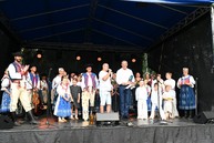 Zväčšiť fotografiu - Horná nitra si pripomenula históriu a uctila odvahu obyvateľov
