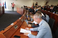 Zväčšiť fotografiu - Hospodárenie kraja bolo aj v prvom polroku 2021 ovplyvnené pandémiou, z tsk reaguje na pripravovanú optimalizáciu siete nemocníc - IMG_2507