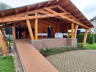 Zväčšiť fotografiu - Hviezdicový výstup na maguru otvoril turistickú sezónu, hasiči v lúkach oslávili jubileum - 20220507_125919