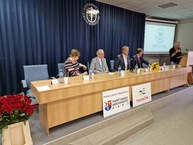 Zväčšiť fotografiu - K ženám by sme sa mali správať s úctou - 20230307_133445