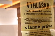 Zväčšiť fotografiu - Koniec druhej svetovej vojny si pripomíname aj na trenčianskom hrade