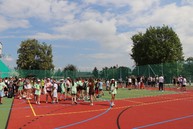 Zväčšiť fotografiu - Košeca slávnostne otvorila nový športový areál pri základnej škole