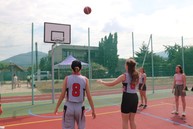 Zväčšiť fotografiu - Košeca slávnostne otvorila nový športový areál pri základnej škole