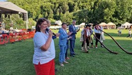 Zväčšiť fotografiu - Košecké podhradie uviedlo do života prvú monografiu, o zábavu sa postaral adam ďurica - 20230702_190651