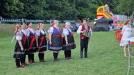 Zväčšiť fotografiu - Košecké podhradie uviedlo do života prvú monografiu, o zábavu sa postaral adam ďurica - 20230702_191428