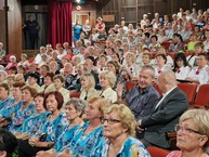 Zväčšiť fotografiu - Krajská prehliadka speváckych súborov seniorov jds i tento rok mnohým spríjemnila jeseň života - 20230906_101918