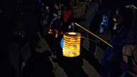Zväčšiť fotografiu - Lampášiky šťastia počas víkendu rozsvietili veľký klíž - 20231118_171020