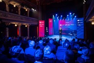 Zväčšiť fotografiu - Laureátom ceny regiónov je aj trenčiansky urológ