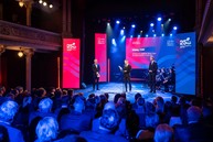 Zväčšiť fotografiu - Laureátom ceny regiónov je aj trenčiansky urológ