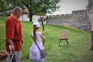 Zväčšiť fotografiu - Leto na trenčianskom hrade preverí smelosť aj prenesie do rozprávky - DSC_7982