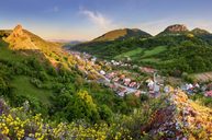 Zväčšiť fotografiu - Malebné zrúcaniny a pútnické miesta lákajú v rámci tohtoročnej koruny aj do okresu ilava - Zdroj_turisticky.sk_Hrad Vršatec