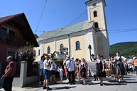 Zväčšiť fotografiu - Malí hasiči, dožinky aj dychovka