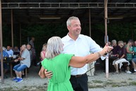 Zväčšiť fotografiu - Malí hasiči, dožinky aj dychovka