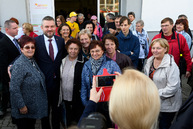 Malý formát vlády sr po prvýkrát zasadol v trenčianskom kraji, slávnostne poklepaný bol aj základný kameň hokejovej akadémie - 20191011_TSK_Pellegrini_034w