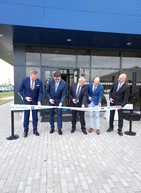 Zväčšiť fotografiu - Medline otvoril v partizánskom nový závod - 20220524_110932