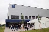 Zväčšiť fotografiu - Medline otvoril v partizánskom nový závod - IMG_8620
