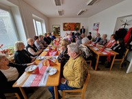 Zväčšiť fotografiu - Medzinárodný deň zdravotne postihnutých si pripomenuli slávnostným posedením - 20221203_131458