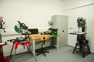 Zväčšiť fotografiu - Miesto, kde sa kreativita stáva realitou - TNuni_FabLab_otvorenie_mini (19 of 48)