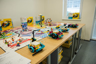 Zväčšiť fotografiu - Miesto, kde sa kreativita stáva realitou - TNuni_FabLab_otvorenie_mini (35 of 48)