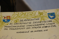 Zväčšiť fotografiu - Mimoriadne rokovanie poslanci venujú alexandrovi dubčekovi - IMG_0350