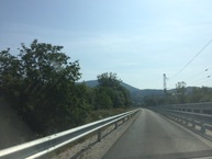 Zväčšiť fotografiu - Modernizácia železnice priniesla pre obyvateľov trenčianskeho kraja viaceré benefity - Vybudovanie komunikácie popri železničnej trate, ktorá momentálne slúži ako cyklotrasa - nový stav