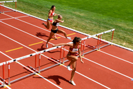 Zväčšiť fotografiu - Modernú atletickú dráhu otestovali aj hviezdni športovci - Foto-2630