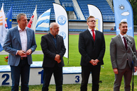 Zväčšiť fotografiu - Modernú atletickú dráhu otestovali aj hviezdni športovci - Foto-2683