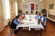 Diskusia na Obecnom úrade v Trenčianskej Teplej 