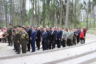 Na brezine sa spomínalo na obete oslobodenia krajského mesta spred 74 rokov - IMG_4032