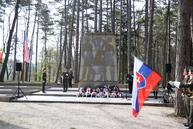 Zväčšiť fotografiu - Na brezine si pripomenuli oslobodenie krajského mesta