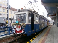 Na historickú električku si tento rok kúpilo lístok takmer 11 tisíc ľudí. bodku za tohtoročnou sezónou dá mikuláš - 9