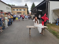 Zväčšiť fotografiu - Na hornej nitre sa ľudia bavia, oslavujú a spievajú - IMG_20220730_164700