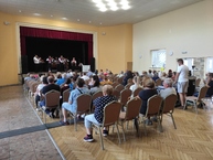 Zväčšiť fotografiu - Na hornej nitre sa ľudia bavia, oslavujú a spievajú - IMG_20220730_172631