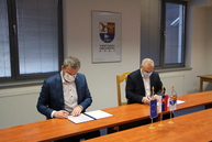 Zväčšiť fotografiu - Na integrovanej územnej stratégii bude župa spolupracovať s regionálnymi zmos-mi - IMG_2601