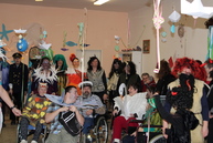 Zväčšiť fotografiu - Na karnevale v css jesienka sa zabávali pestrofarebné masky - Karneval 2019_CSS Jesienka Myjava (4)