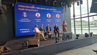 Zväčšiť fotografiu - Na konferencii odzneli praktické skúsenosti z fungovania regionálnej samosprávy - 20240521_132432
