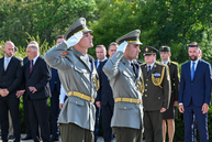 Zväčšiť fotografiu - Na odkaz snp nezabúdajú ani v trenčianskom kraji - Foto-3953