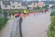 Zväčšiť fotografiu - Na odstránenie následkov povodní kraj prerozdelí 30 tisíc eur - matusik1