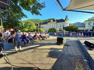 Zväčšiť fotografiu - Na záchranu životov odovzdal kraj ďalšie defibrilátory - 20210910_171900
