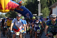 Najstarší vytrvalostný maratón horských bicyklov na slovensku absolvovala viac ako päťstovka cyklistov aj trenčiansky župan - IMG_2876