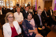 Zväčšiť fotografiu - Najvyššie ocenenie kraja si odniesli 4 jednotlivci a 2 kolektívy - 20220527_Verejne_uznania_TSK_034w