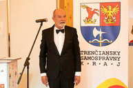 Zväčšiť fotografiu - Najvyššie ocenenie kraja si odniesli 4 jednotlivci a 2 kolektívy - 20220527_Verejne_uznania_TSK_087w