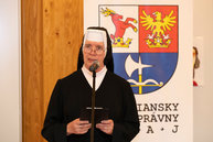 Zväčšiť fotografiu - Najvyššie ocenenie kraja si odniesli 4 jednotlivci a 2 kolektívy - 20220527_Verejne_uznania_TSK_127w