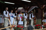 Zväčšiť fotografiu - Nedeli v kraji dominovali lednické dožinky - IMG_2224